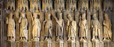 These are the Nine Worthies. Like the Rockettes they are all about the same height. 